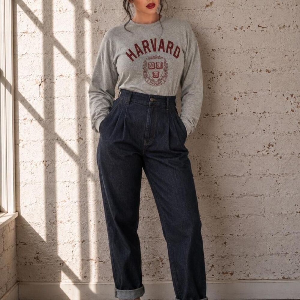 Harvard Men's Navy and Blue T-shirt